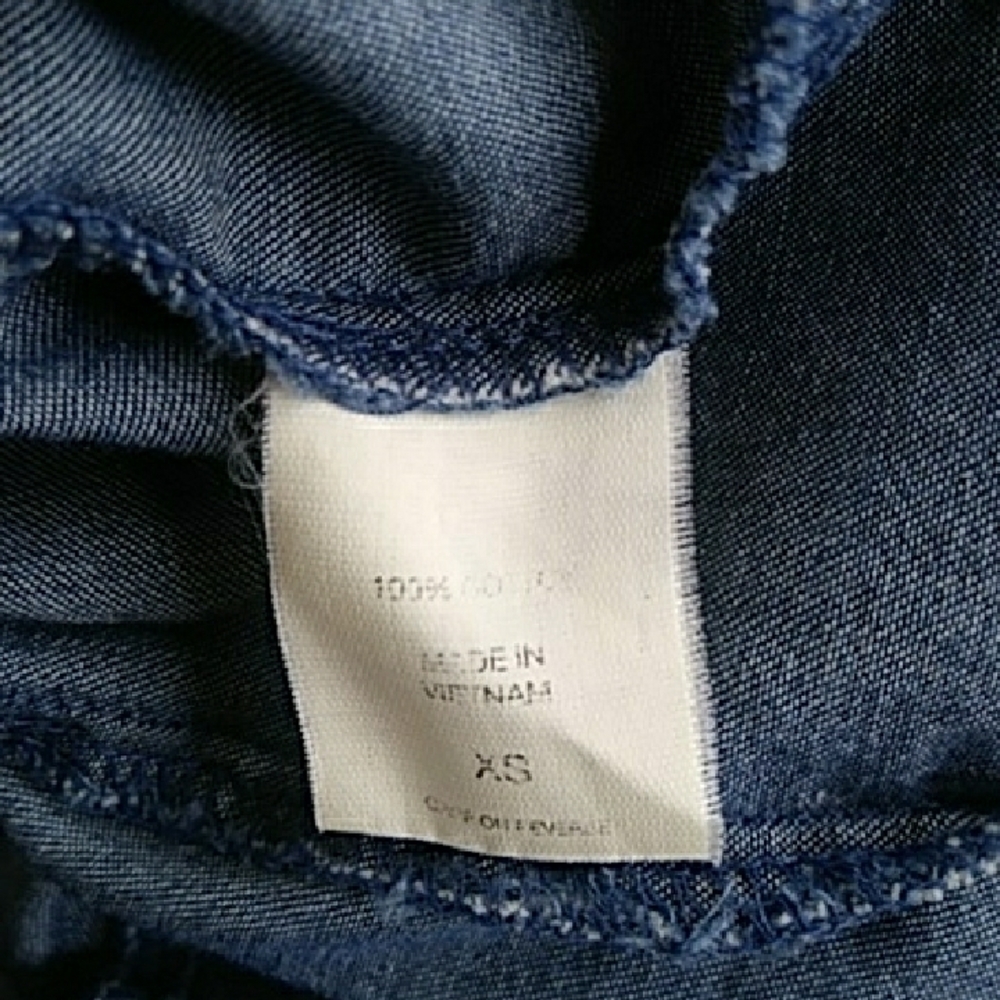 New York & Company Blue Chambray Shirt - Picture 7 of 7